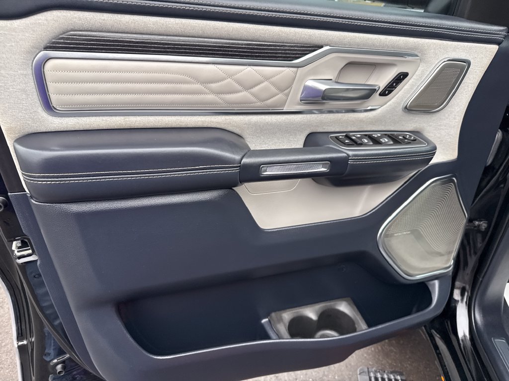 Used 2024 RAM 1500 Limited AWD/4WD image 10
