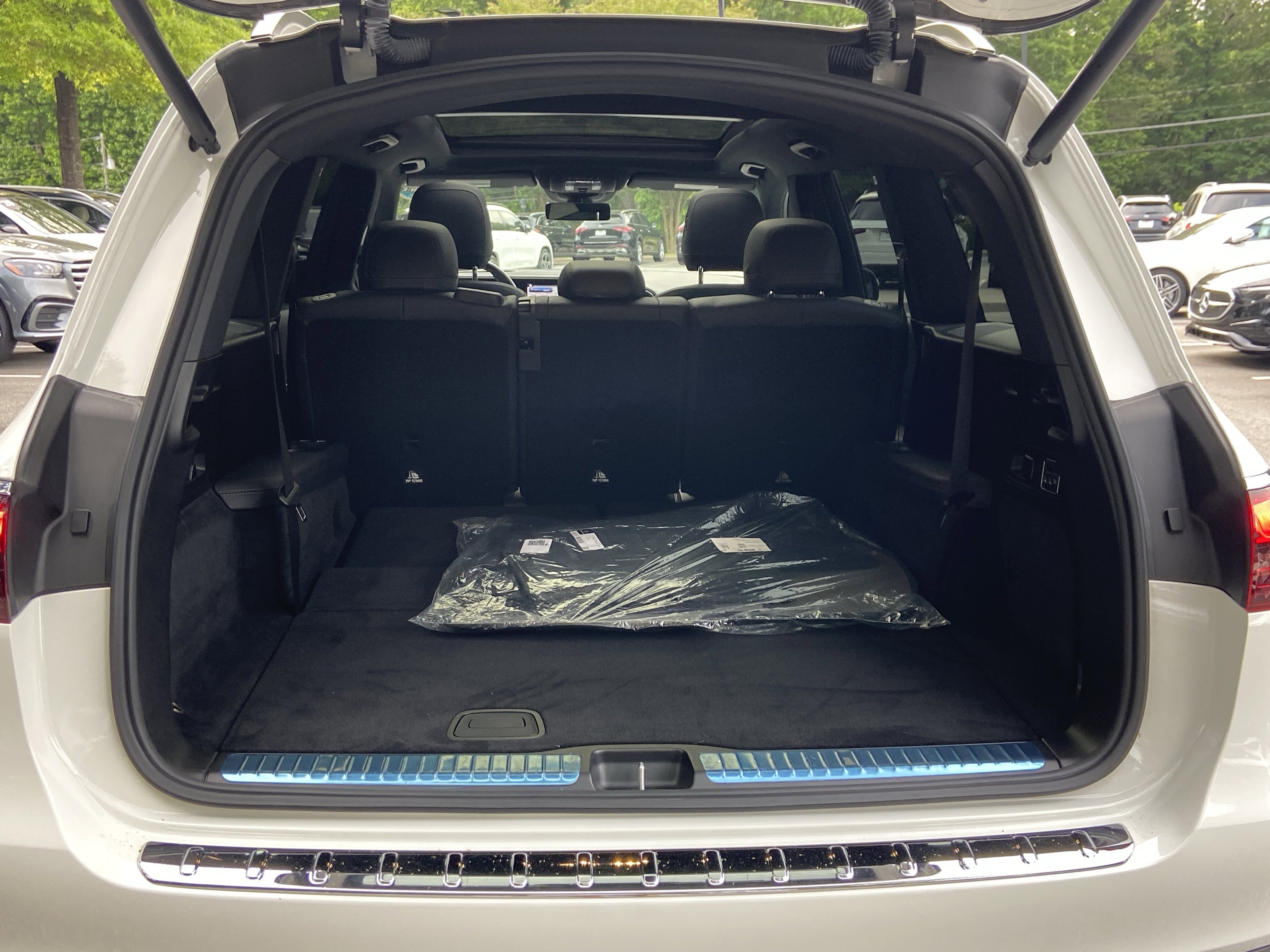 Certified 2024 Mercedes-Benz GLS 450 4MATIC image 10