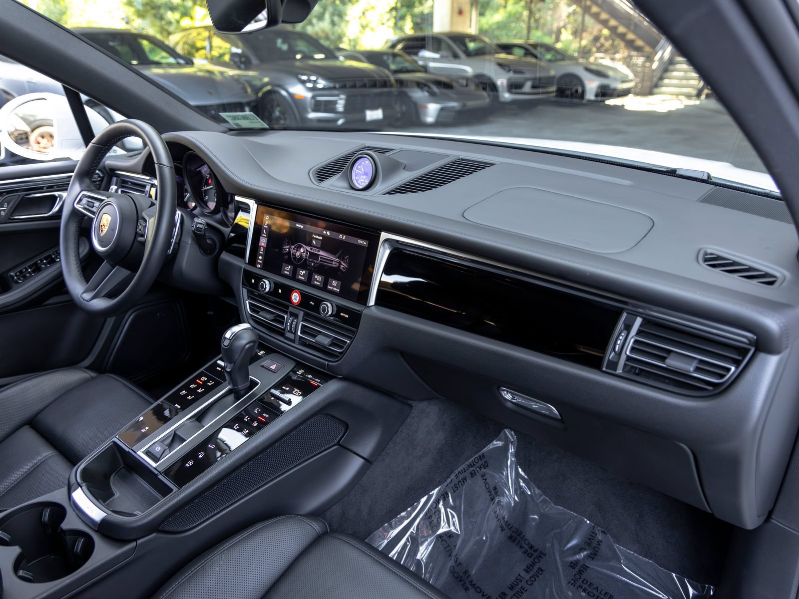 Certified 2026 Porsche Macan AWD/4WD image 56