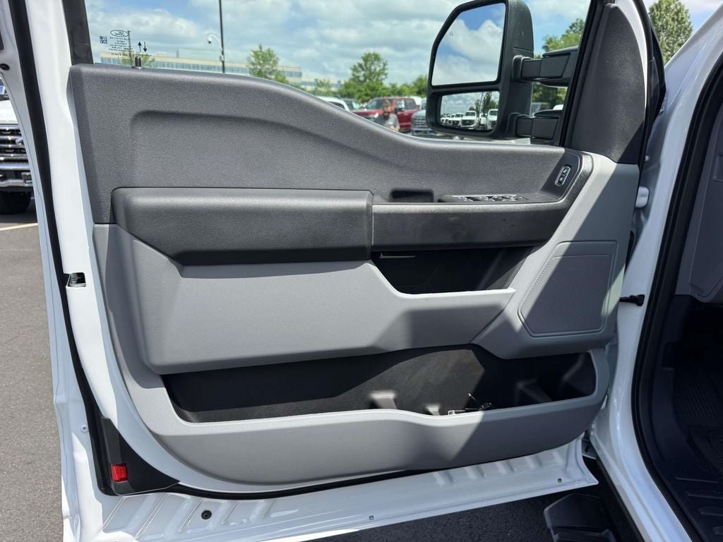 New 2026 Ford F350 XL w/ FX4 Off-Road Package AWD/4WD image 10