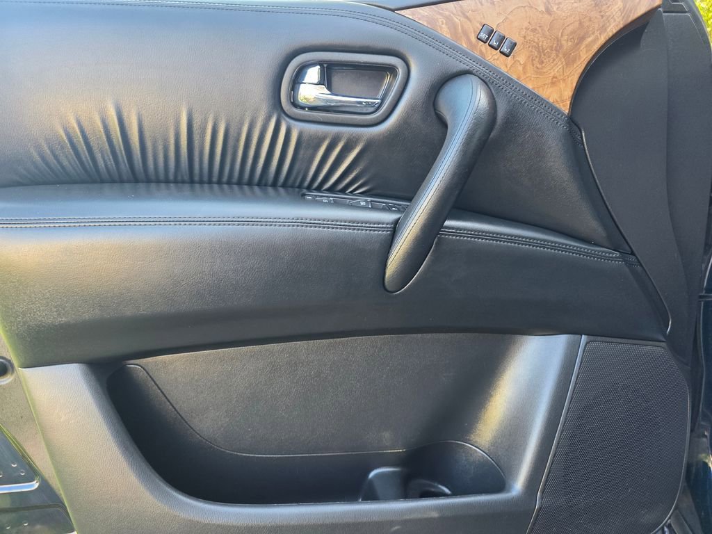 Used 2021 Nissan Armada SL w/ Captain's Chairs Package image 17