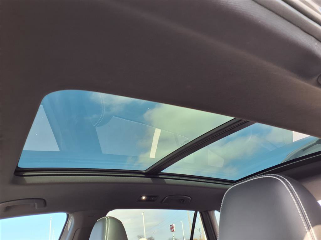 Used 2021 Volkswagen Atlas Cross Sport SE image 22