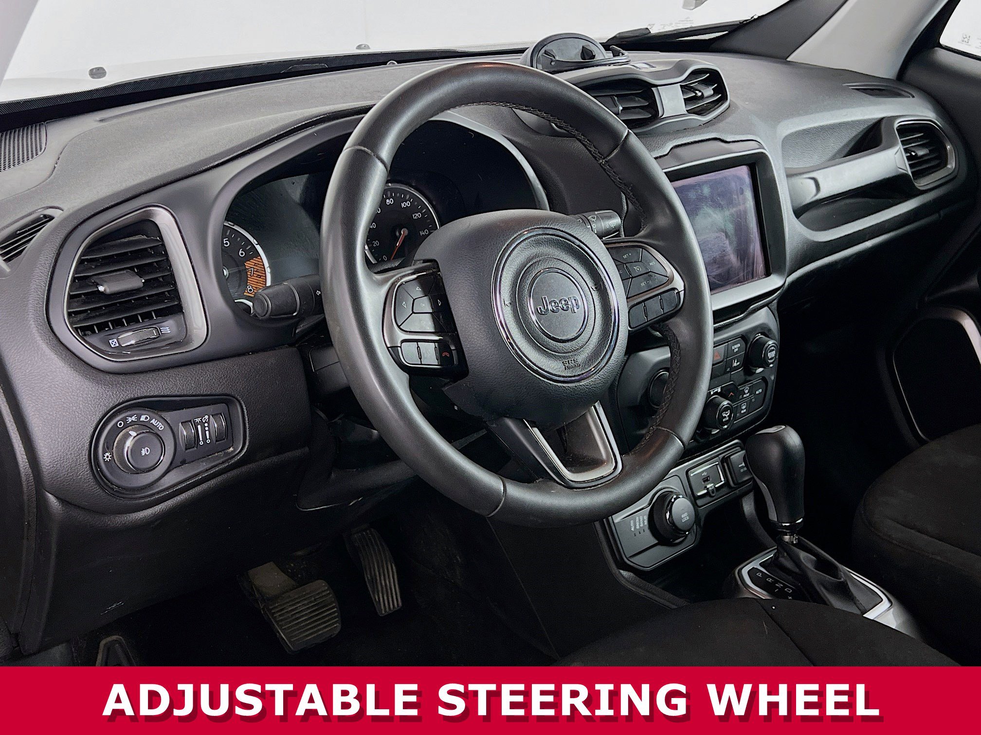 Used 2022 Jeep Renegade Latitude AWD/4WD image 6
