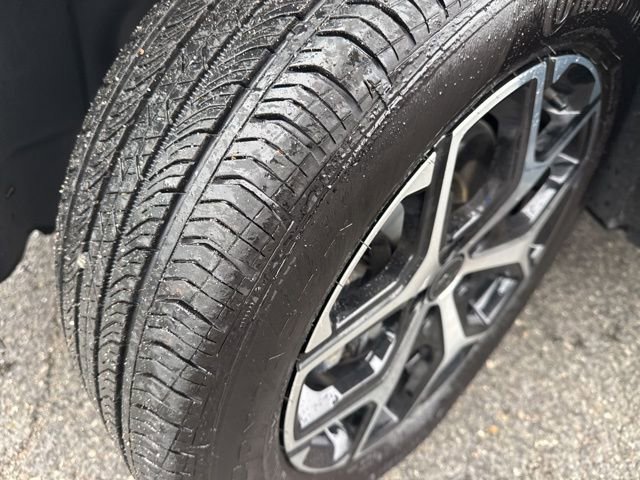 Certified 2025 Jeep Compass Limited w/ Sun & Sound Group image 12