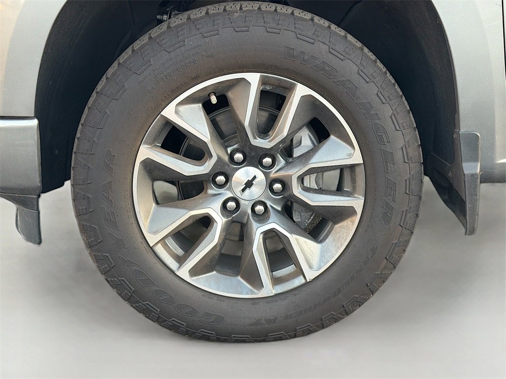 Used 2024 Chevrolet Silverado 1500 RST image 30