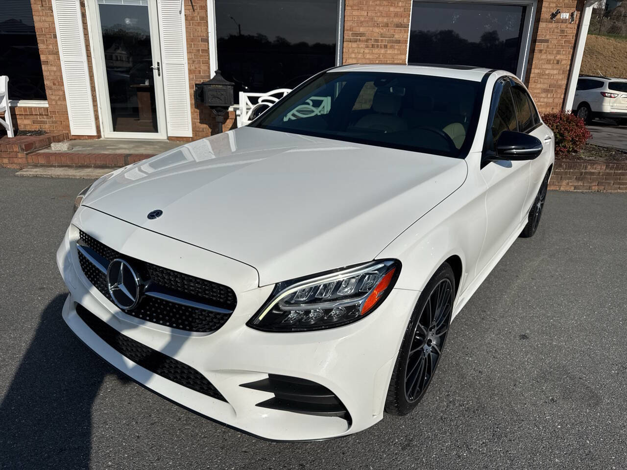 Used 2019 Mercedes-Benz C 300 Sedan w/ AMG Line image 4