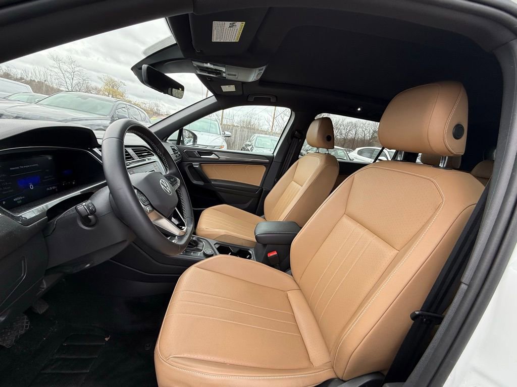 Used 2022 Volkswagen Tiguan SE image 22