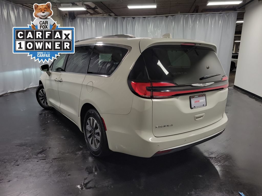 Used 2021 Chrysler Pacifica Touring-L FWD image 6
