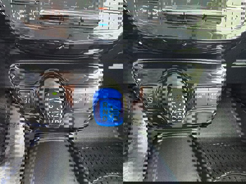 Used 2020 Toyota Prius LE image 13