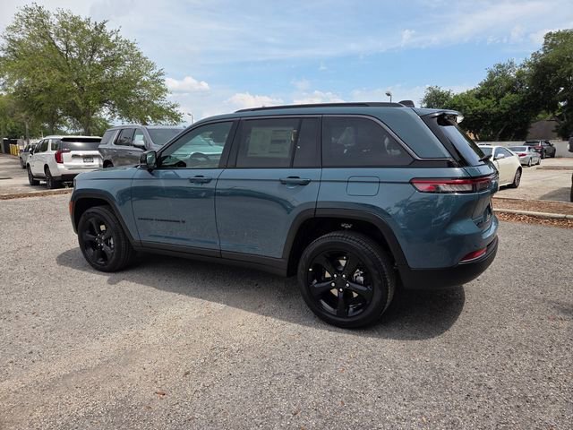 New 2026 Jeep Grand Cherokee Limited AWD/4WD image 11