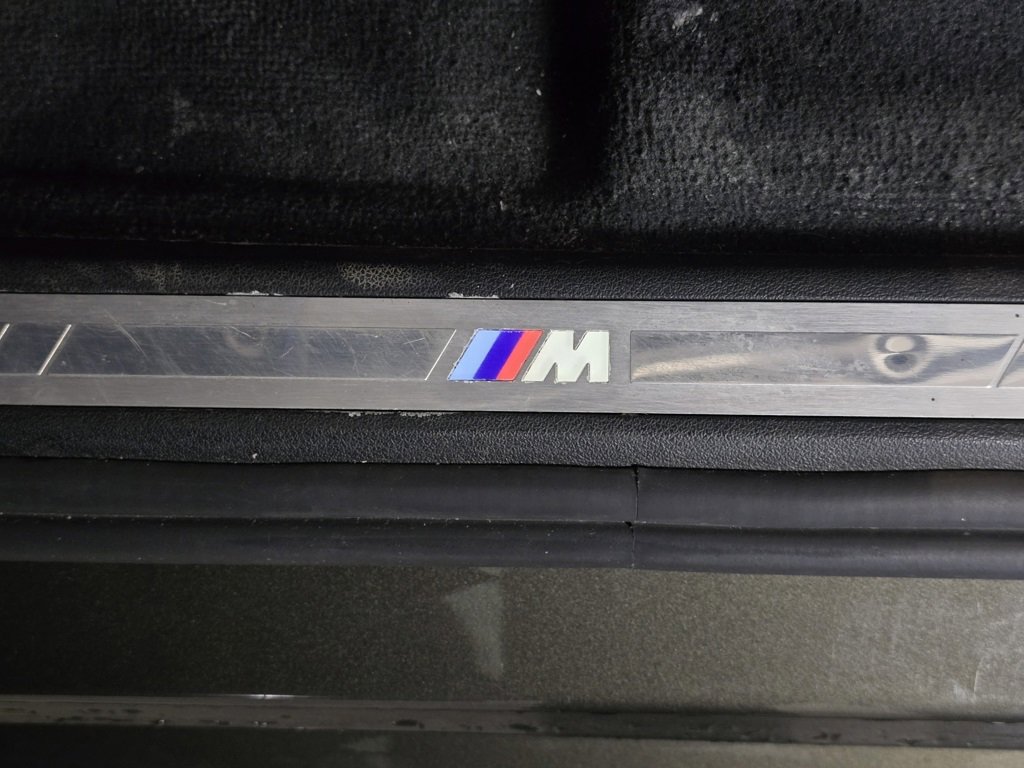 Used 2022 BMW X5 xDrive40i w/ M Sport Package image 16