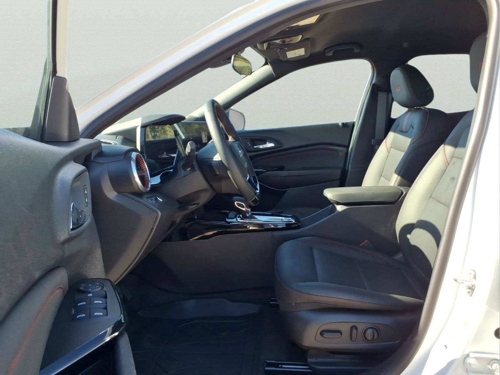 New 2026 Chevrolet Trax RS w/ Driver Confidence Package FWD image 16