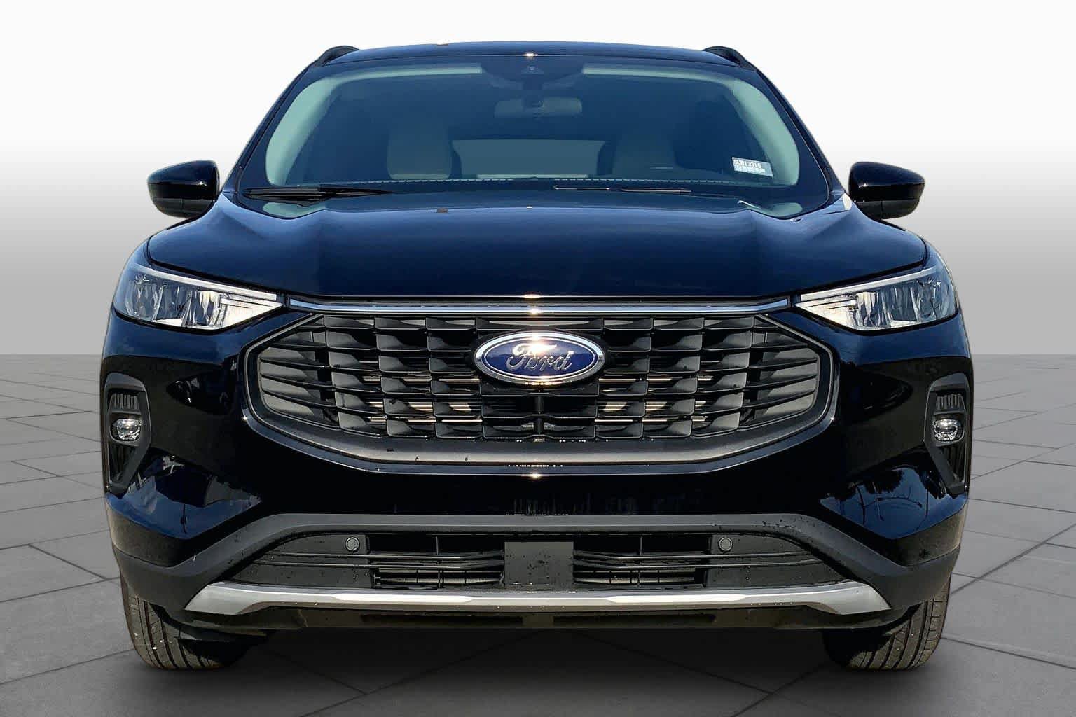Used 2025 Ford Escape SE FWD image 8