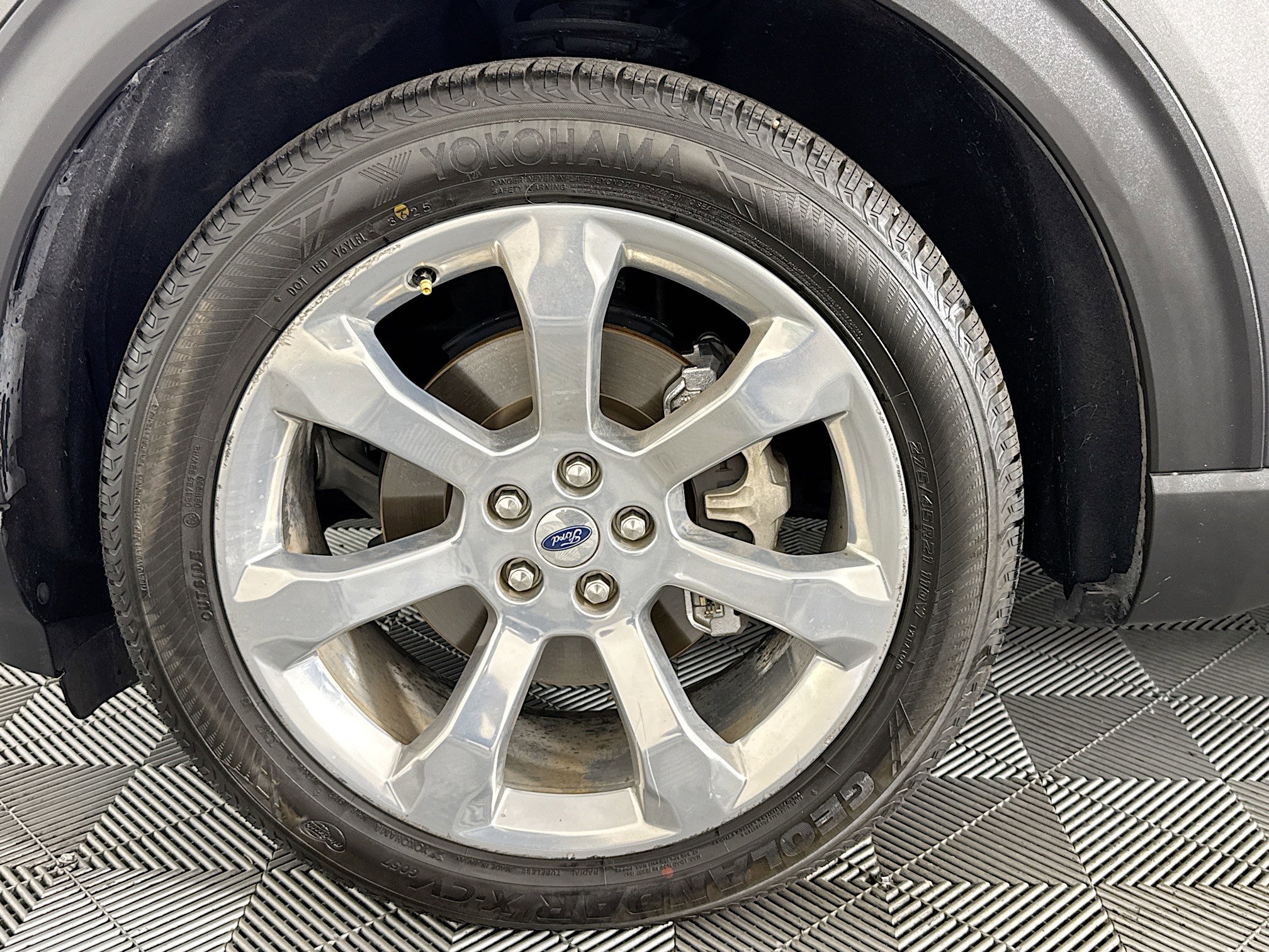 Used 2020 Ford Explorer Platinum w/ Premium Technology Package image 37