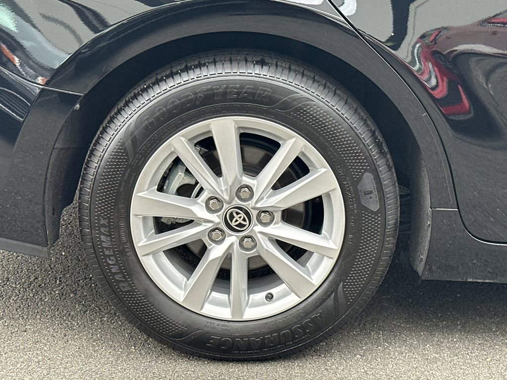 Certified 2025 Toyota Camry LE image 7