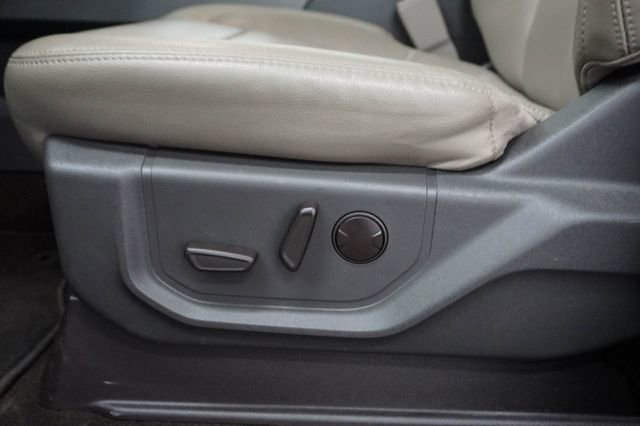 Used 2021 Ford Expedition Max XLT image 9