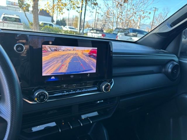 Used 2023 Chevrolet Colorado W/T image 19