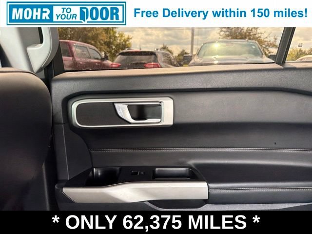 Used 2022 Ford Explorer XLT w/ Equipment Group 202A AWD/4WD image 43