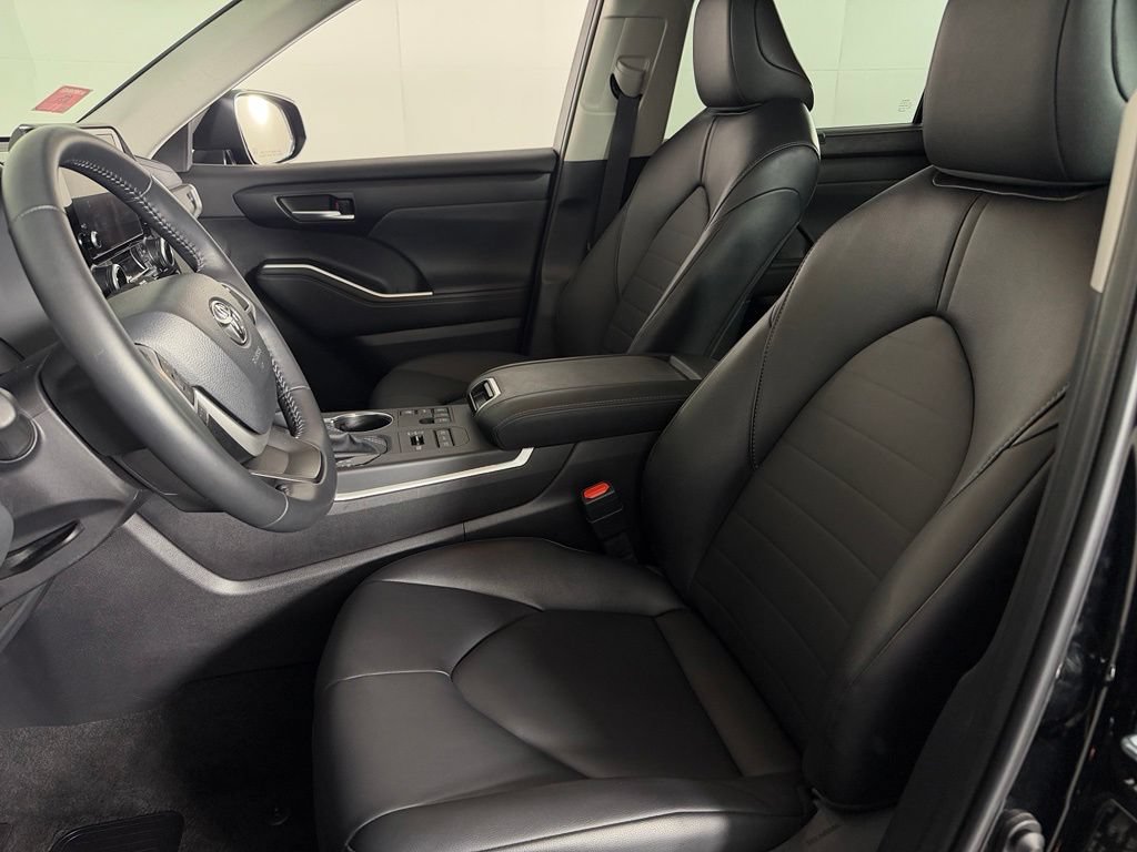 Used 2026 Toyota Highlander XLE AWD/4WD image 21