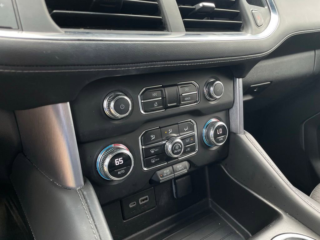 Used 2023 GMC Yukon SLE AWD/4WD image 18