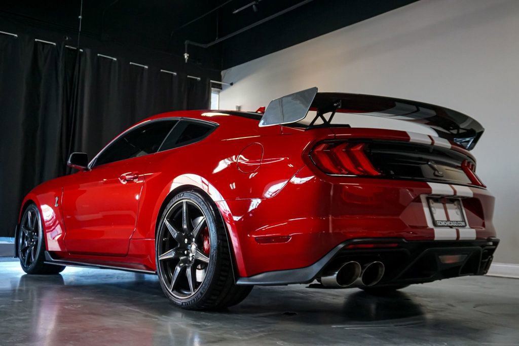 Used 2021 Ford Mustang Shelby GT500 w/ Carbon Fiber Track Pack RWD image 33