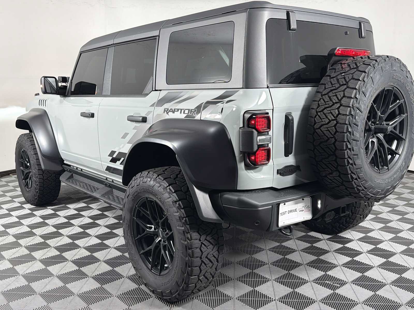 Used 2023 Ford Bronco Raptor AWD/4WD image 5