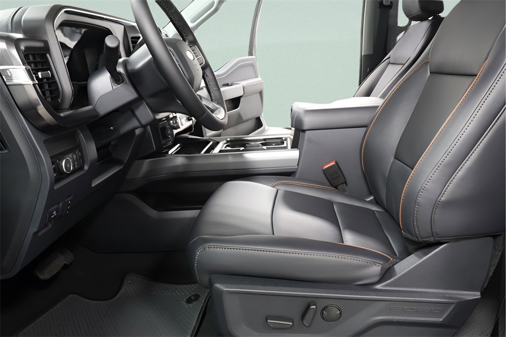 New 2026 Ford F350 Lariat w/ Black Appearance Package image 20