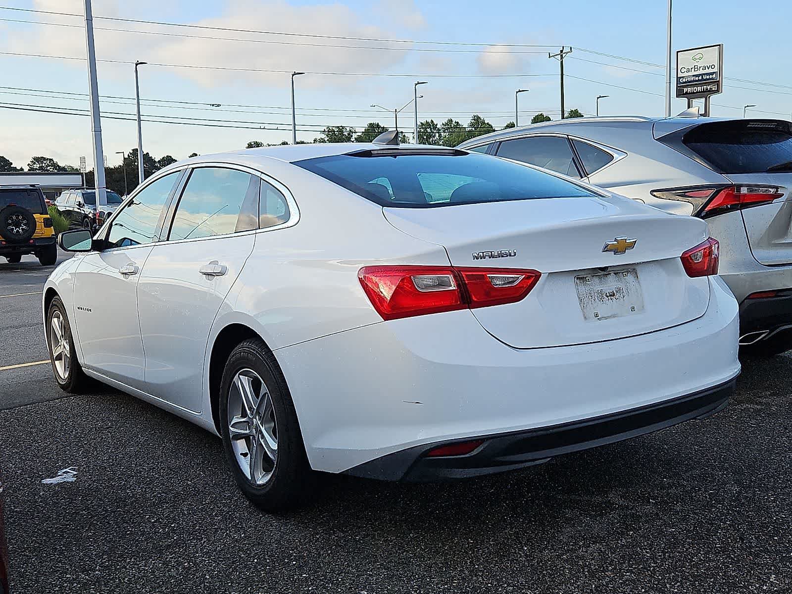 Used 2019 Chevrolet Malibu LS FWD image 4