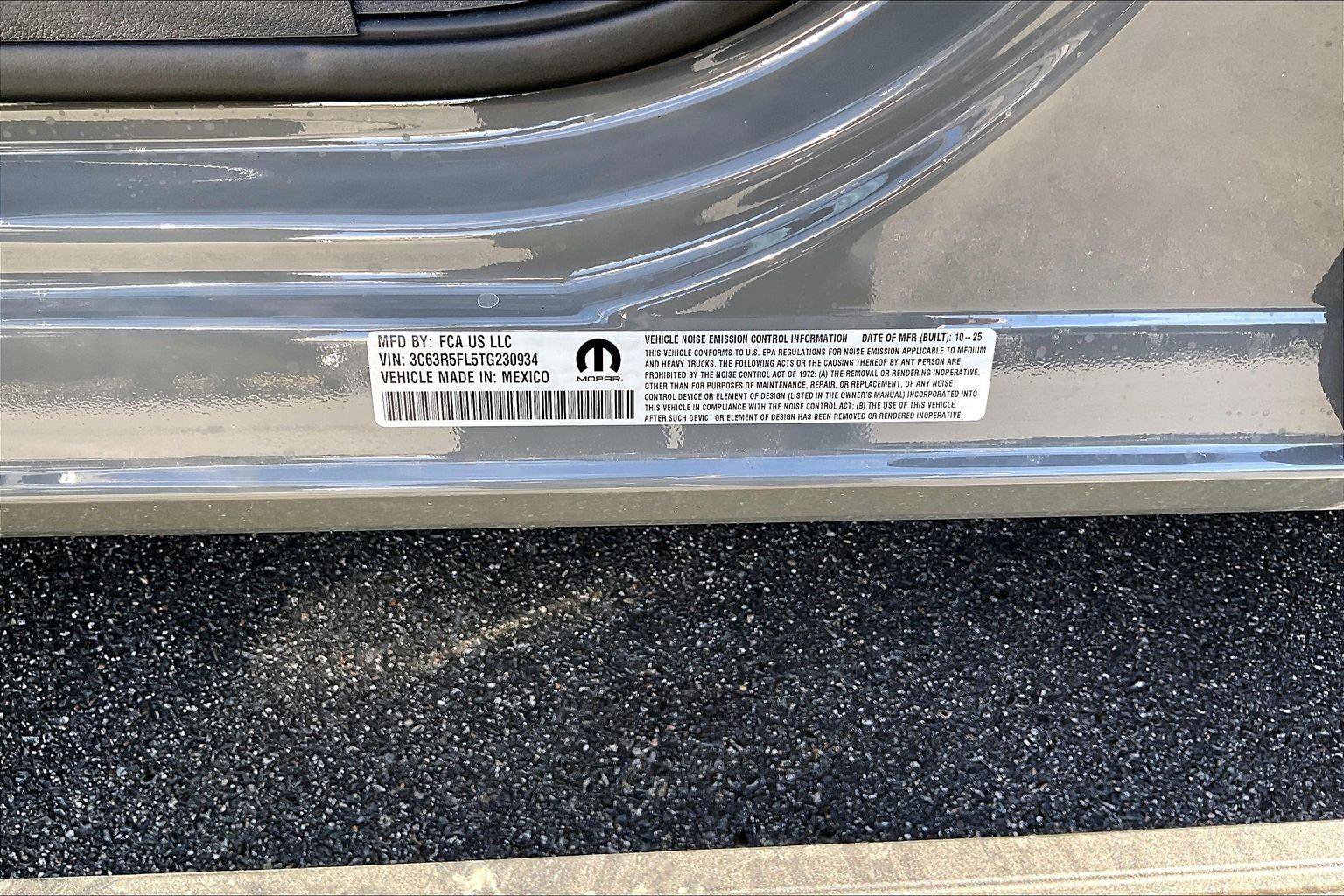 New 2026 RAM 2500 Laramie AWD/4WD image 13