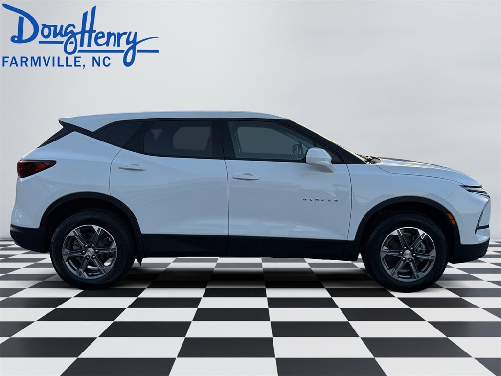 New 2025 Chevrolet Blazer LT w/ Driver Confidence Package image 6