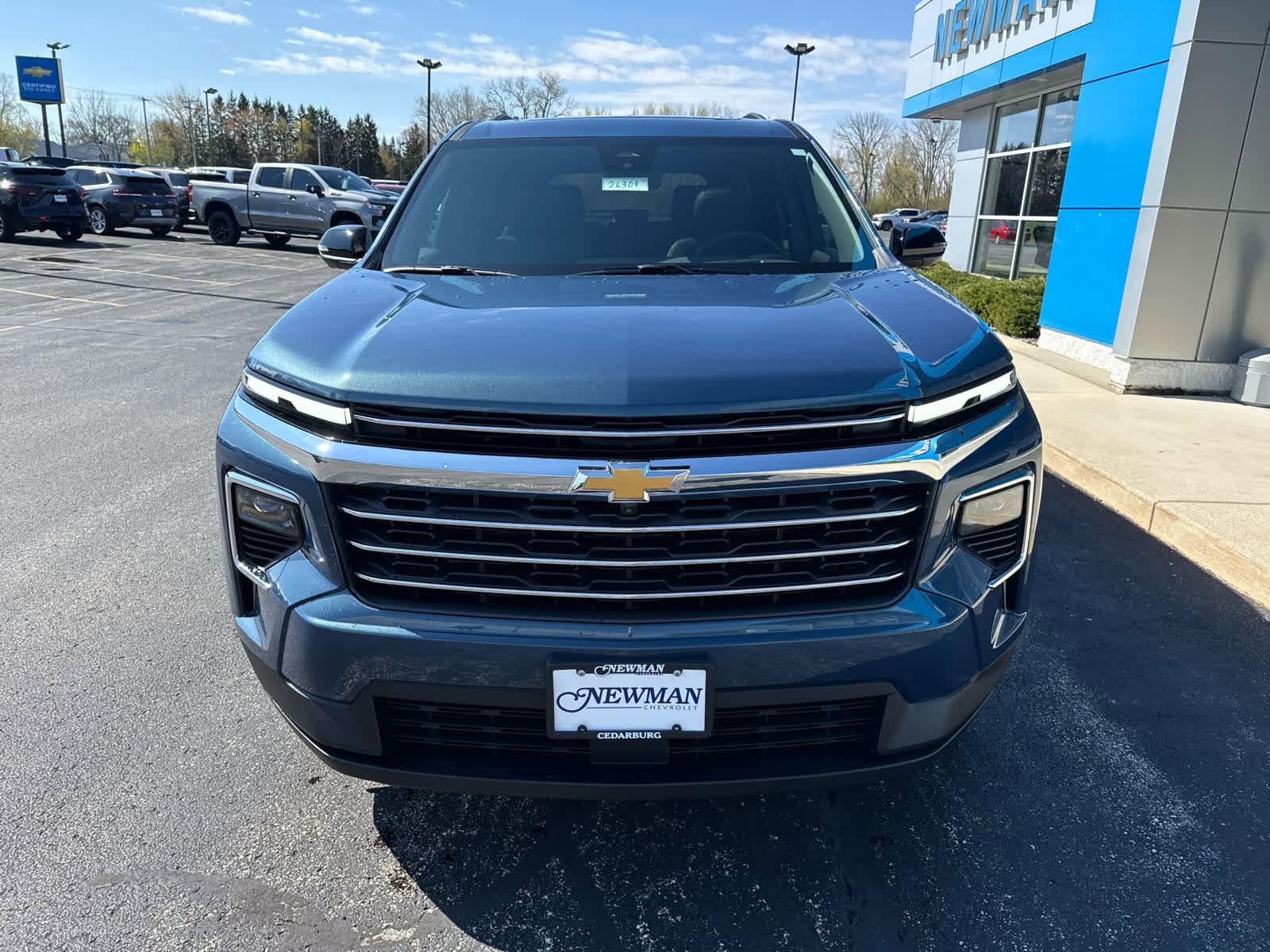 New 2026 Chevrolet Traverse LT AWD/4WD image 2