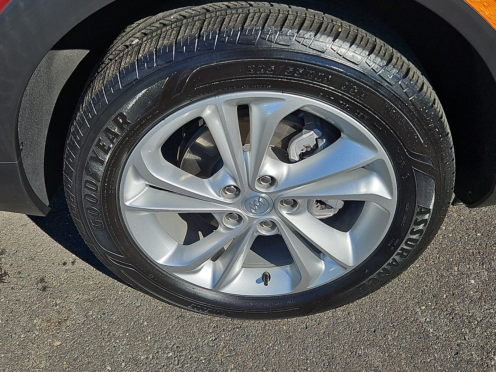 Used 2023 Buick Encore GX Preferred w/ Cold Weather Comfort Package AWD/4WD image 8