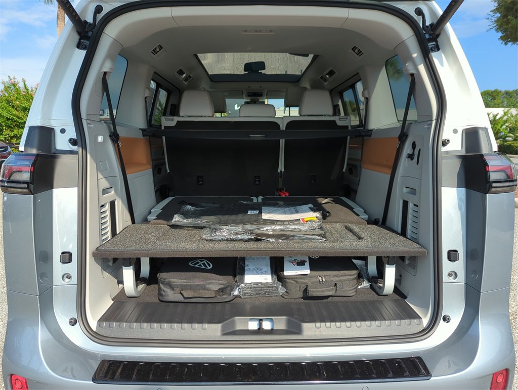 New 2025 Volkswagen ID. Buzz 1st Edition image 14