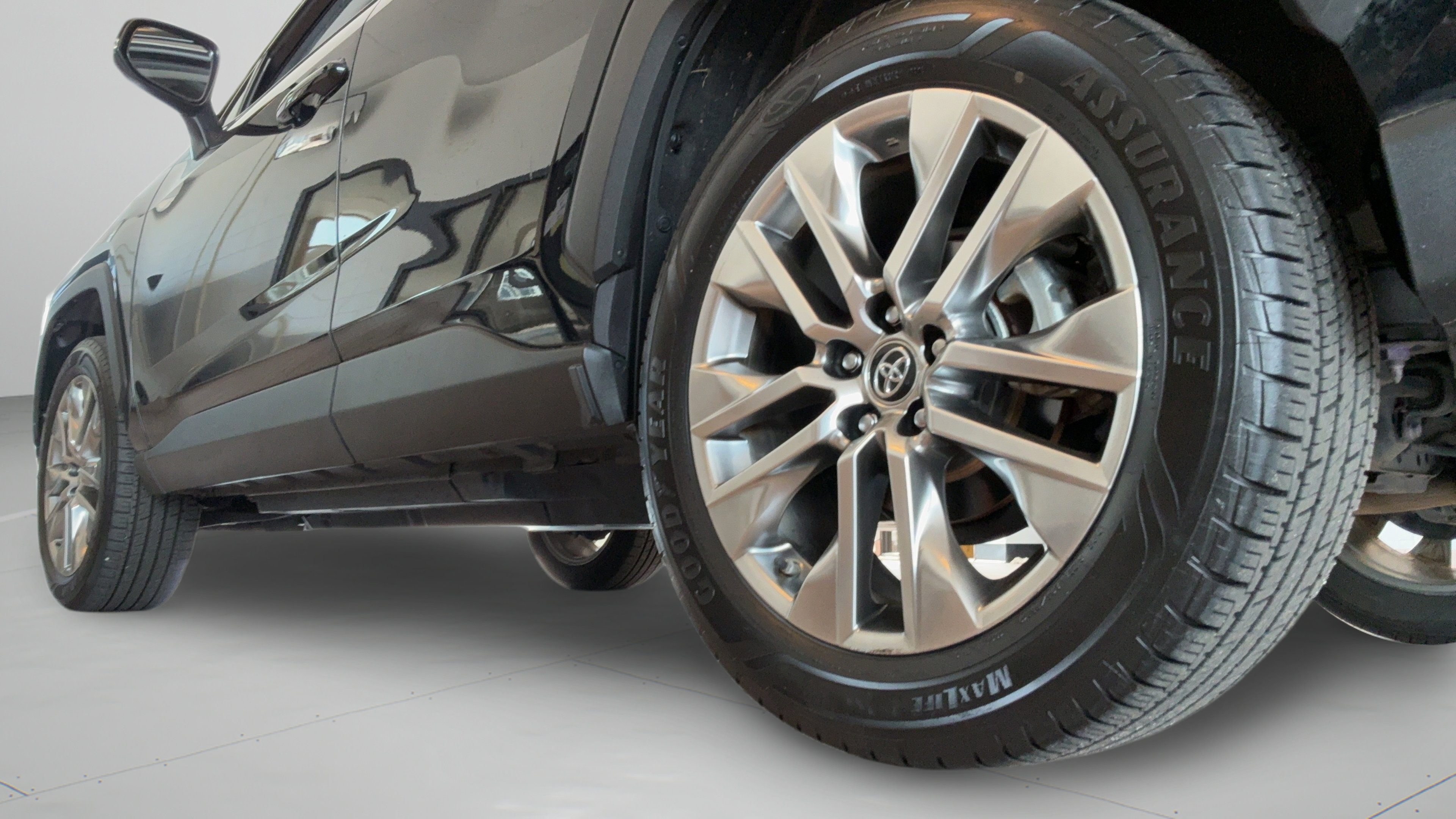 Used 2019 Toyota RAV4 XLE Premium w/ Advanced Technology Package FWD image 52