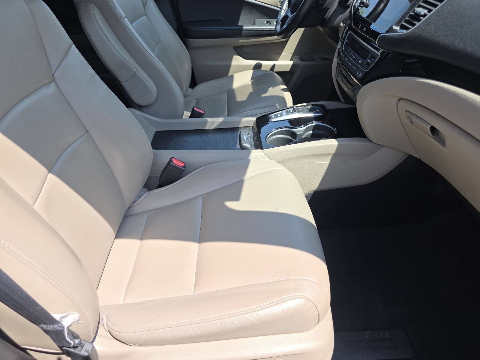 Certified 2021 Honda Pilot Touring image 26