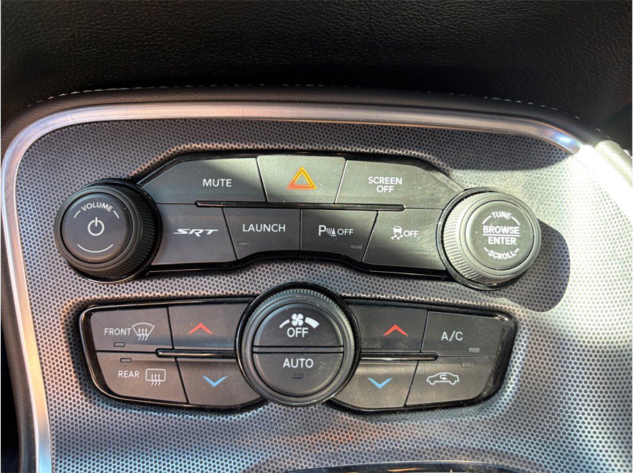 Used 2018 Dodge Challenger SRT w/ Technology Group RWD image 33