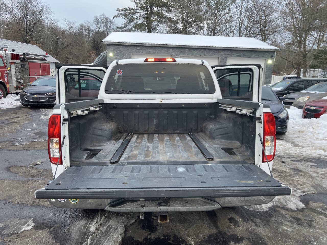 Used 2005 Nissan Frontier NISMO RWD image 31