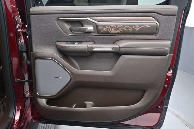 Used 2025 RAM 1500 Limited AWD/4WD image 13
