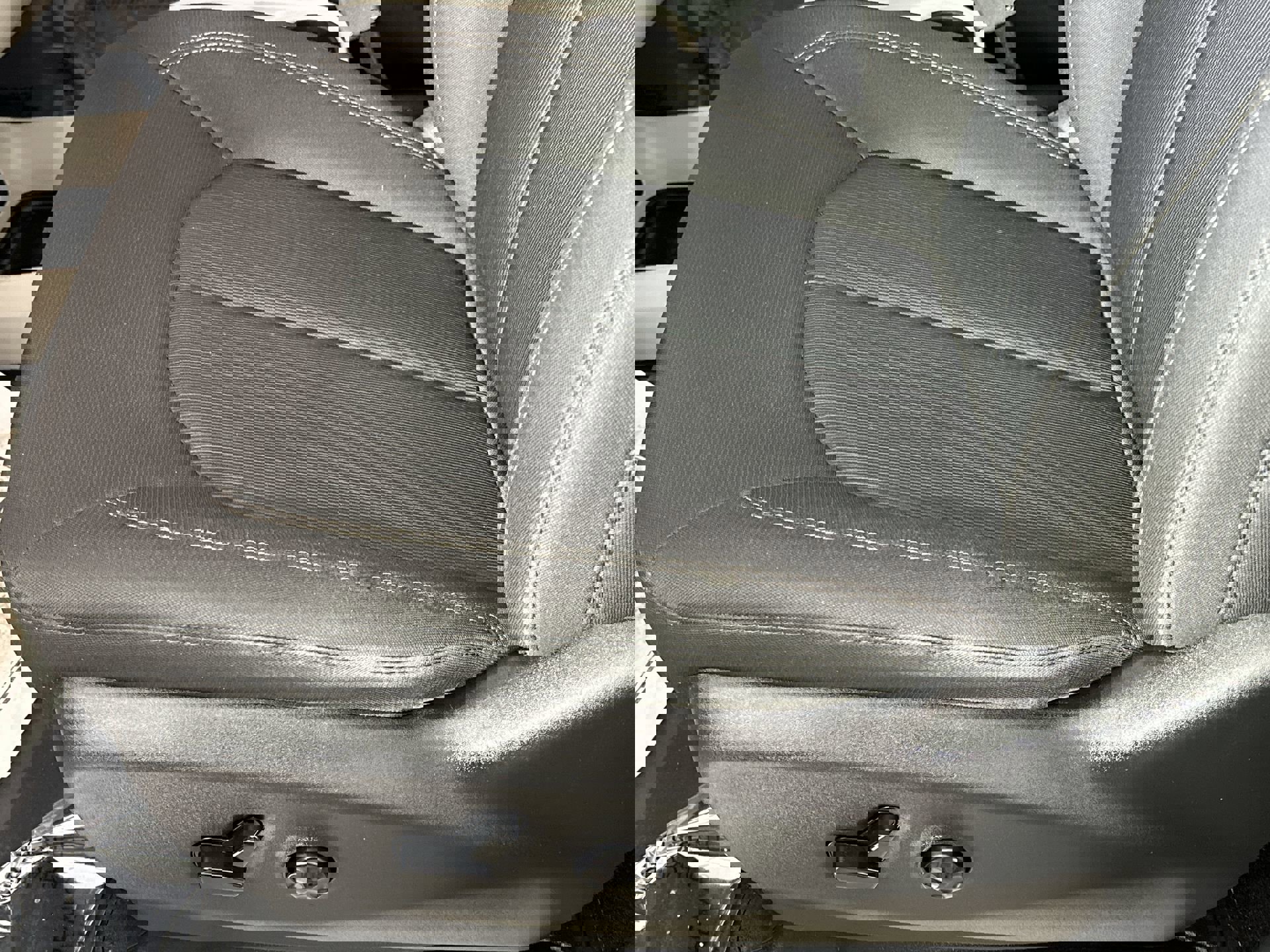 Used 2018 Chrysler Pacifica LX w/ Tire & Wheel Group image 16