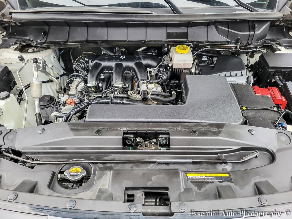 Used 2024 Nissan Pathfinder SV AWD/4WD image 32