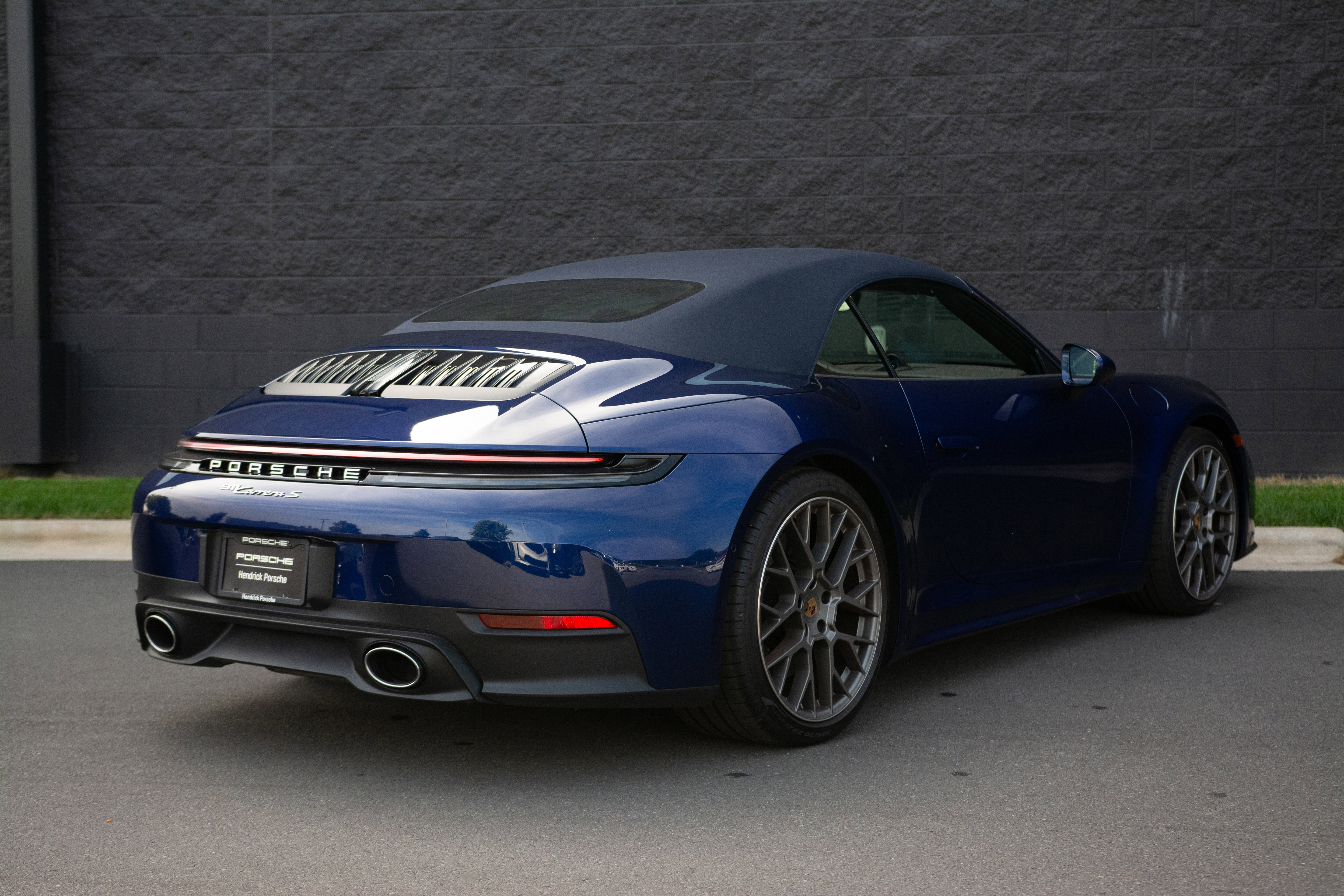Certified 2025 Porsche 911 Carrera S image 8