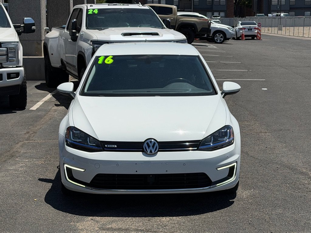 Used 2016 Volkswagen e-Golf SEL Premium w/ Driver Assistance Package FWD image 46