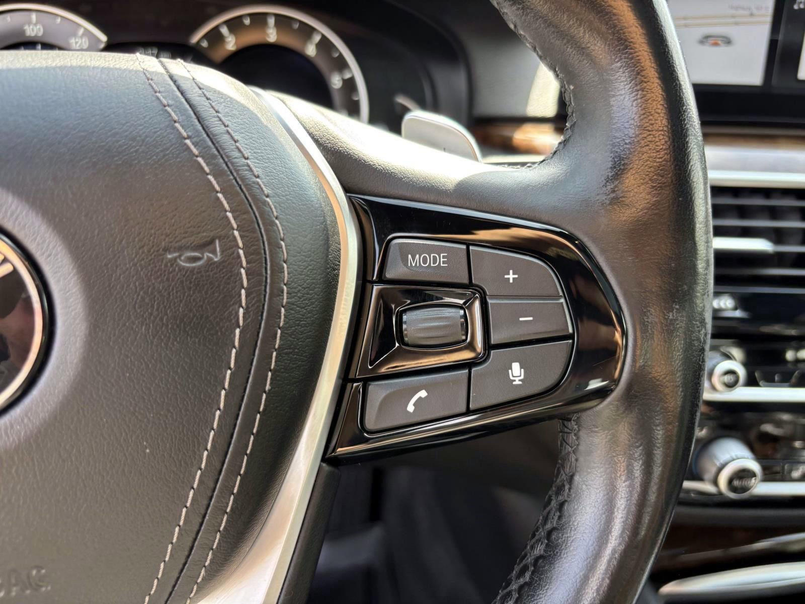 Used 2018 BMW 540i xDrive image 18