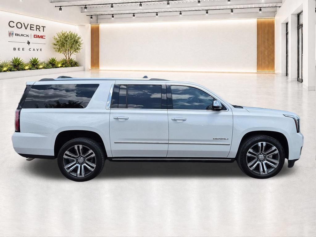 Used 2019 GMC Yukon XL Denali w/ Denali Ultimate Package AWD/4WD image 16
