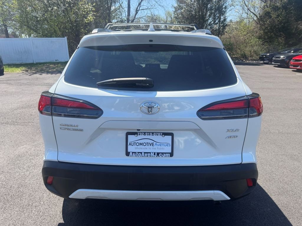 Used 2023 Toyota Corolla Cross XLE w/ Convenience Package image 4