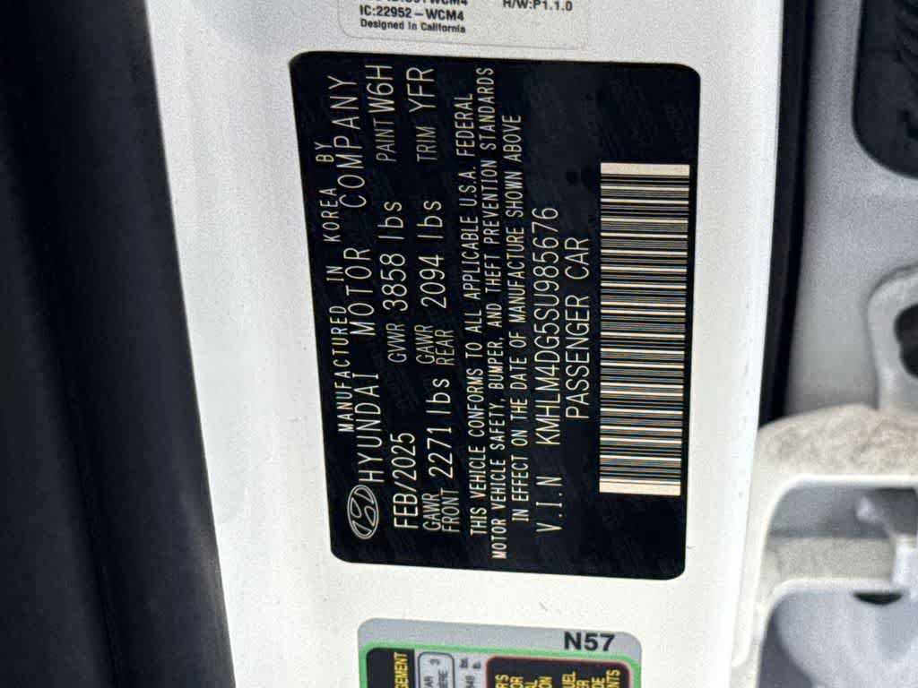 Used 2025 Hyundai Elantra Sport FWD image 29