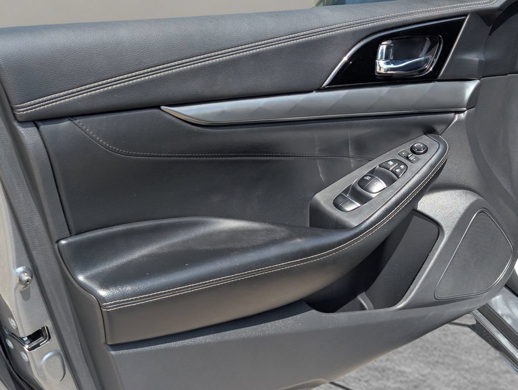 Certified 2022 Nissan Maxima SV w/ Floor Mat Group FWD image 14