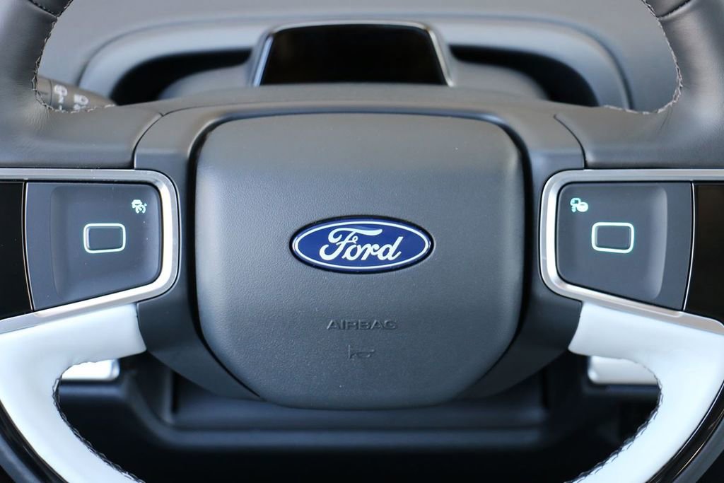 New 2025 Ford Expedition Platinum w/ Driver's Package image 26