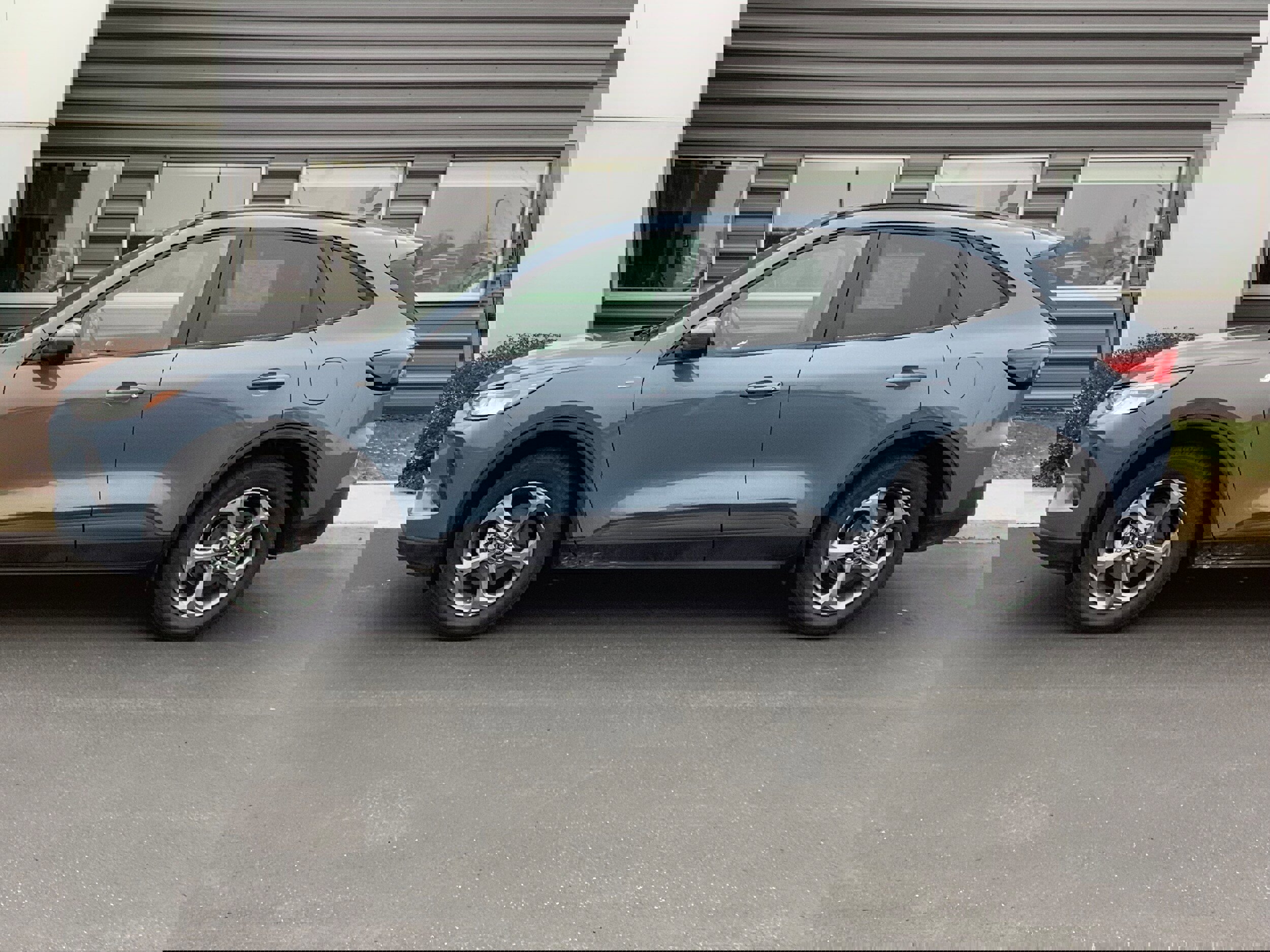 Certified 2025 Ford Escape ST-Line Elite w/ Tech Pack #1 image 2