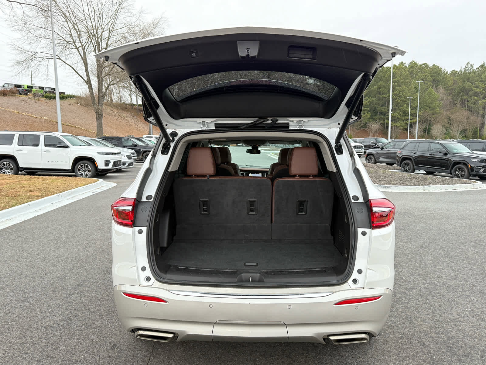 Used 2019 Buick Enclave Avenir w/ Avenir Technology Package image 30